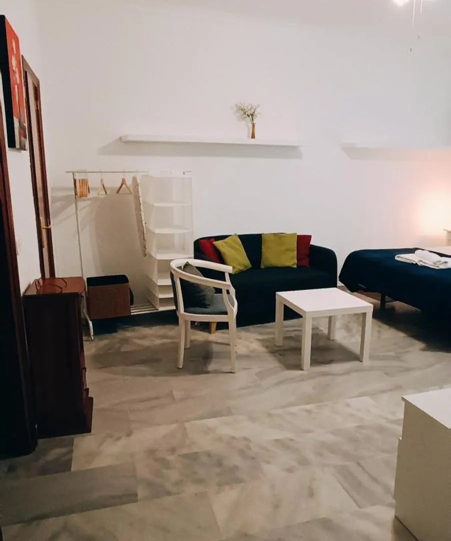 Estudios Santos Málaga