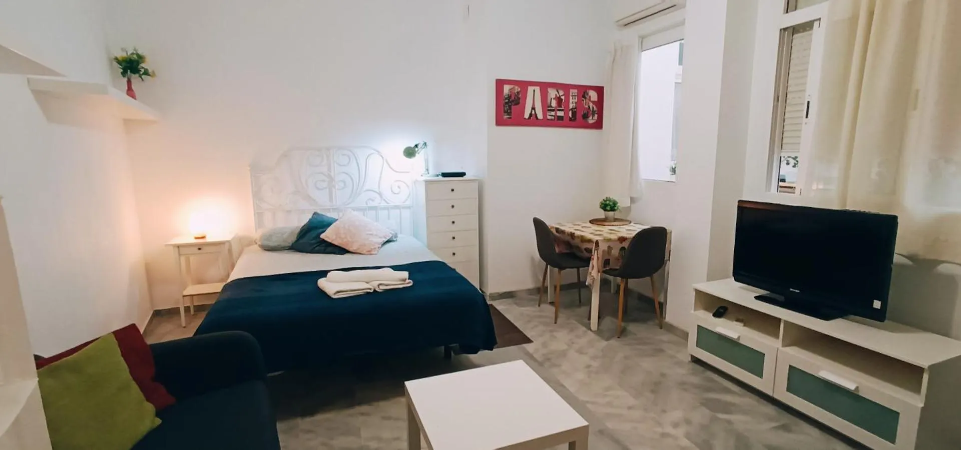 Estudios Santos Málaga İspanya
