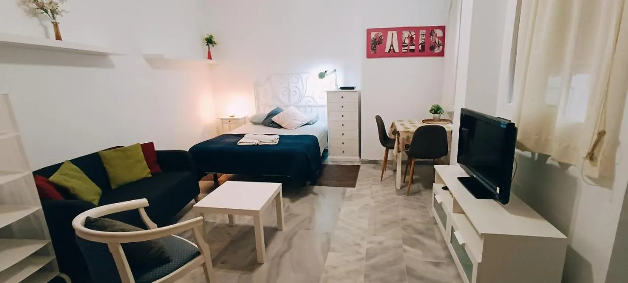 Estudios Santos Málaga Daire