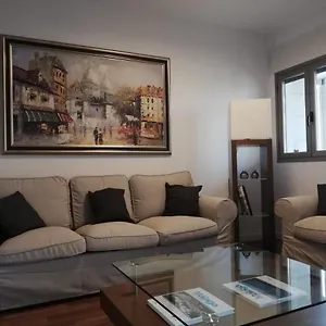 Gran Piso En Zona Comercial Apartamento