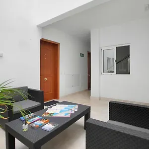 https://vivienda-0-3-tajinaste.tenerifehoteles.net